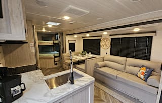 Fully Loaded Bunkhouse, Dog Friendly