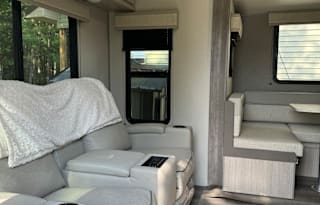 2024 Coachmen RV Catalina Summit Series 8 231MKS