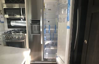 Beautiful 2022 Jayco North Point 377