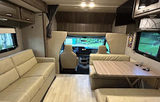 2021 NeXus RV Triumph 32T