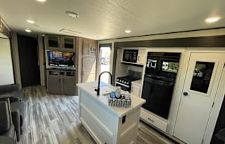 Alicia’s RV Rentals
