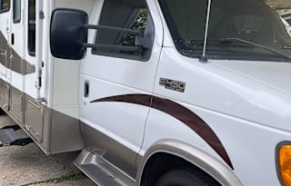 2004 Coachmen RV Leprechaun 315SS