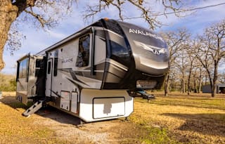 Luxurious 2 bedroom suite RV