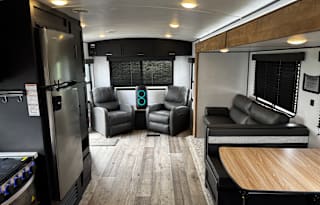 (NEW) Luxury Camper, with Delivery and set up!!!