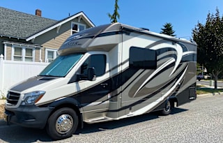 Sprinter Forest River RV Forester 24L