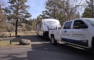 2021 CrossRoads RV Sunset Trail SS331BH