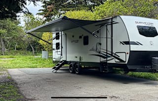 New 2023 Surveyor Bunkhouse with 4 bunks