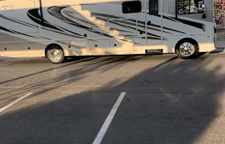 2021 Fleetwood RV Fortis 34MB