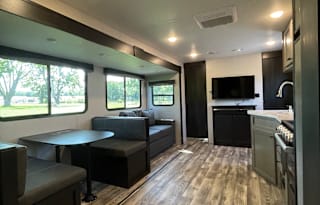Glamping StarCraft experience
