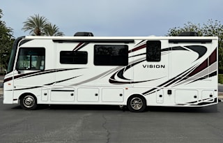 2019 Entegra Coach 31 V