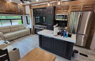 Get away in the 2022 Heartland Bighorn 3883MD