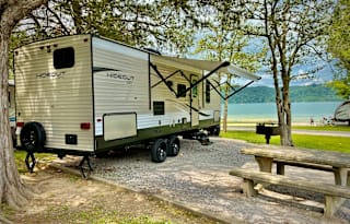 2019 Keystone Bunkhouse Sleeps 8! Family Friendly!