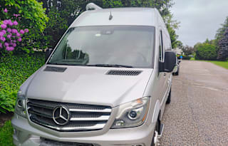 2016 Airstream RV Interstate Grand Tour  Twin