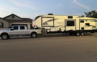 Brand New Glamping 5th Wheel- No Towing Necessary