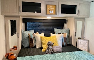 It's White Lightening! All-Inclusive sleeps 8+pets