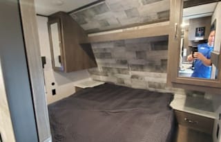2021 Dutchmen RV Coleman Lantern Series 263BH
