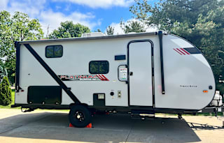 Spacious Haven on Wheels - Sleeps up to 8