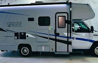 2022 Coachmen Cross Trail XL 22XG Chevy 4500