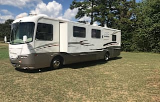 2003 Coachmen  Sportscoach Cross Country