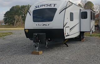 2022 CrossRoads RV Sunset 285ck