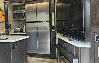 2019 Heartland Road Warrior 396
