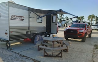 2022 Dutchmen RV Coleman Lantern LT Series 17B