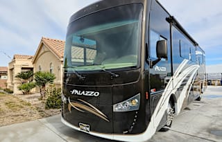 2017 Thor Motor Coach Palazzo 36.3