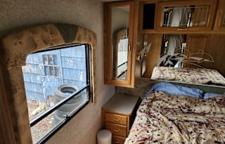 1997 Ford National RV Dolphin Series M-535