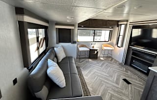 2022 Forest River 29ft Travel Trailer