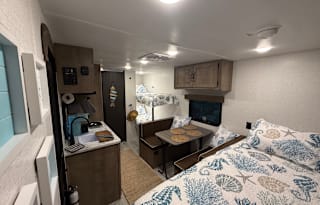 2025 Springdale - Beachy Camper w/Bunks, Pets OK