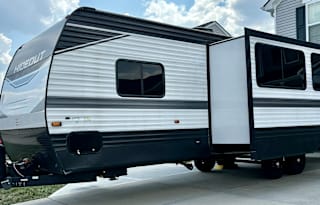 2023 Keystone Hideout 29DFS