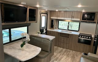 Luxury & Comfort on Wheels!  Grand Design