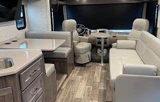 2022 Winnebago Vista 27P