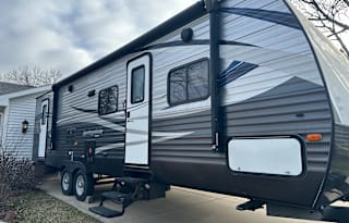 Family and Pet approved travel trailer