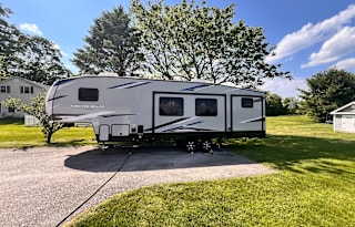 2022 Forest River RV Cherokee Arctic Wolf 321BH