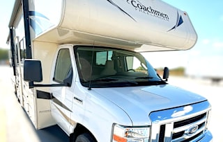 Luxury 2020 32' Coachman Freelander Bunk House