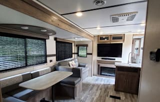2021-Zinger 2 Bedroom/Bunkhouse/Outside Kitchen