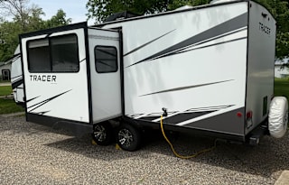 2021 Prime Time RV Tracer 24DBS