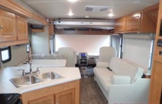 2017 Winnebago Vista 31BE