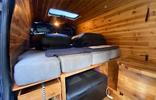 2019 mercedes Sprinter 2500 4x4