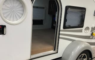 2017 nuCamp RV T@G MAX