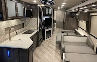 2021 Fleetwood RV Southwind 37F