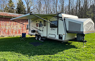 2016 Forest River RV Rockwood Roo 233S