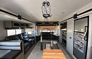 2022 Puma W/ 3 slide outs and the COMFORT OF HOME