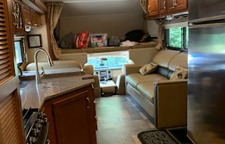 2015 Thor Motor Coach Chateau Super C 35SF