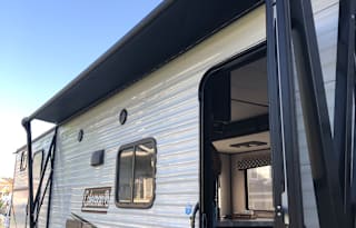 2020 Dutchmen RV Coleman Lantern Series 334BH