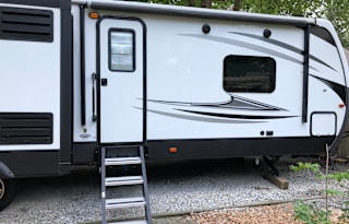 2018 Keystone Outback 326 RL - The Queen Bee