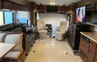 2013 Forest River RV Berkshire 390BH Classe A