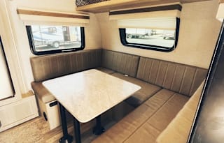 2022 Cozy Pet-Friendly Family Camper