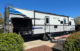 The Farmhouse Bunkhouse by SYV Trailer Rentals